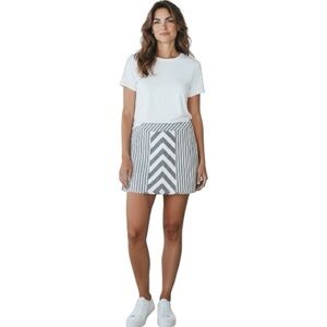 Lady Hagen Striped Gray and Cream Linen Women’s Golf Size 10 Skort